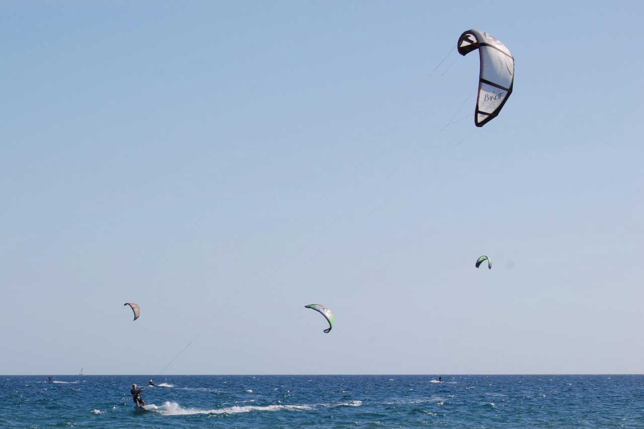 CrossFit and Kitesurf along the beaches of Marbella - Active Moments